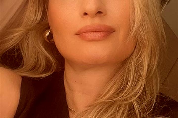 Ella, 35 — Escort in Treguidel, France