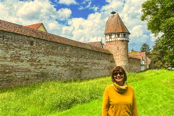 Ella, 35 — Escort in Weil der Stadt, Germany