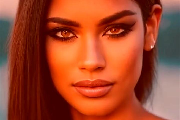 Ella, 36, a black brown-eyed latina companion based in Teignmouth. Offering Travel Companion, Prostate Massage, Fetish. Available for incall and outcall, day...