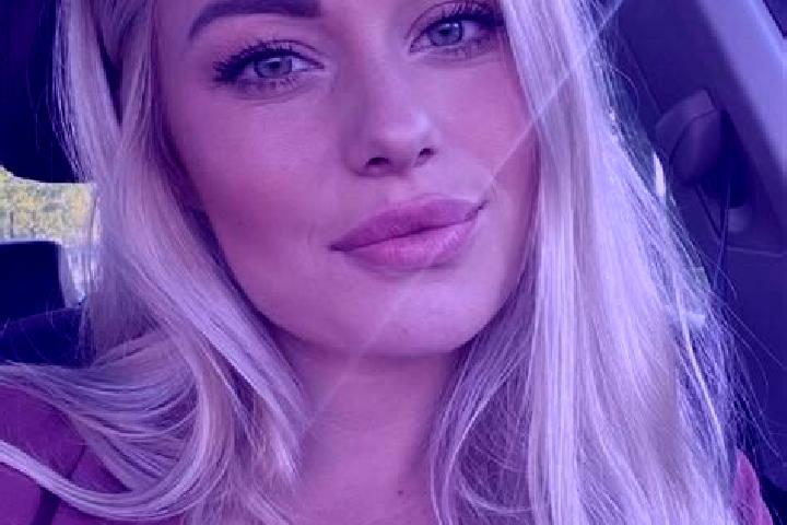 Ella, 36, a blonde hazel-eyed mediterranean companion based in Gonten. Offering CIM, Duos, Erotic Massage, Couples, Fetish. Available for incall and outcall,...