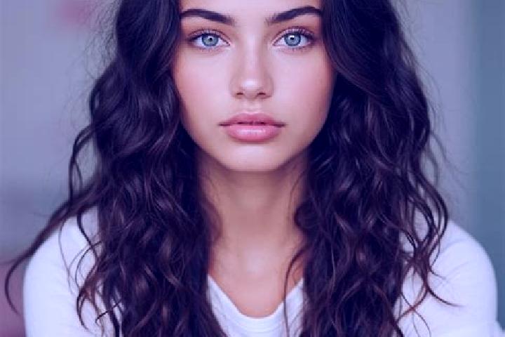 Ella, 36, a brunette amber-eyed mediterranean companion based in Zsana. Offering Tantra, Duos, Massage, Overnight. Available for incall and outcall, overnigh...