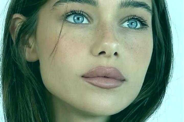 Ella, 36, a brunette brown-eyed mediterranean companion based in Crosville-la-Vieille. Offering Striptease, Couples, OWO, A-Level, Massage. Available for inc...