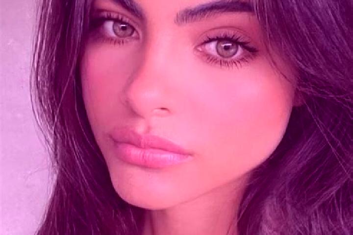 Ella, 36, a brunette dark-eyed indian companion based in Gammad. Offering Roleplay, Tantra, Prostate Massage. Available for incall and outcall, overnight boo...