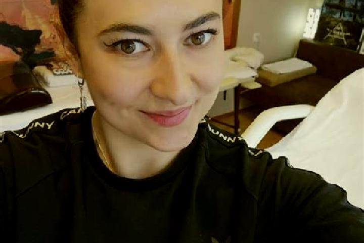 Ella, 36, a chestnut dark-eyed latina companion based in Piazza al Serchio-San Michele. Offering Dinner Date, Roleplay, Girlfriend Experience, Travel Compani...
