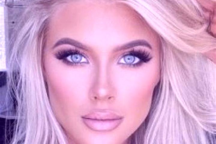 Ella, 36, a platinum blonde amber-eyed asian companion based in Vilafranca del Penedes. Offering Party Girl, Roleplay, Duos. Available for incall and outcall...