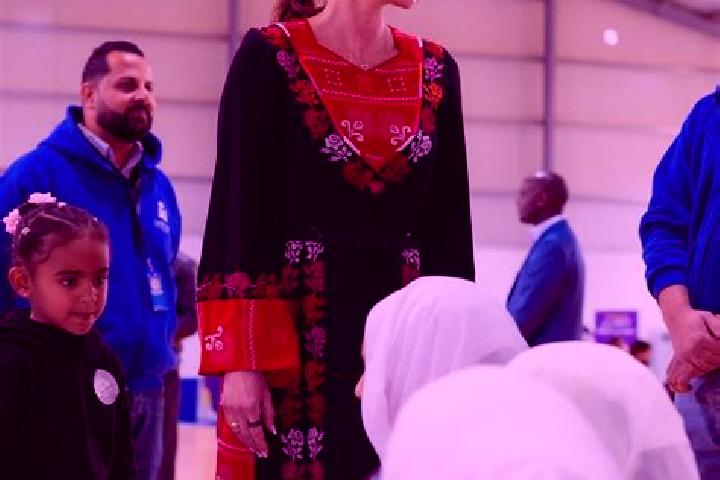 Ella, 36 — Escort in Al Quwayrah, Jordan