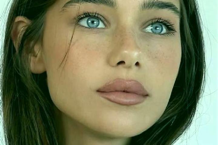 Ella, 37, a brunette blue-eyed caribbean companion based in Iteuil. Offering Massage, Couples, Travel Companion. Available for incall and outcall, overnight ...