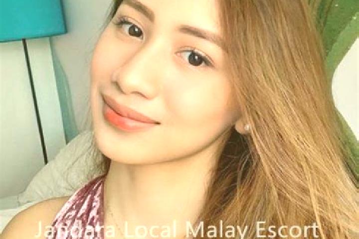 Ella, 37 — Escort in Bandar Sunway, Malaysia