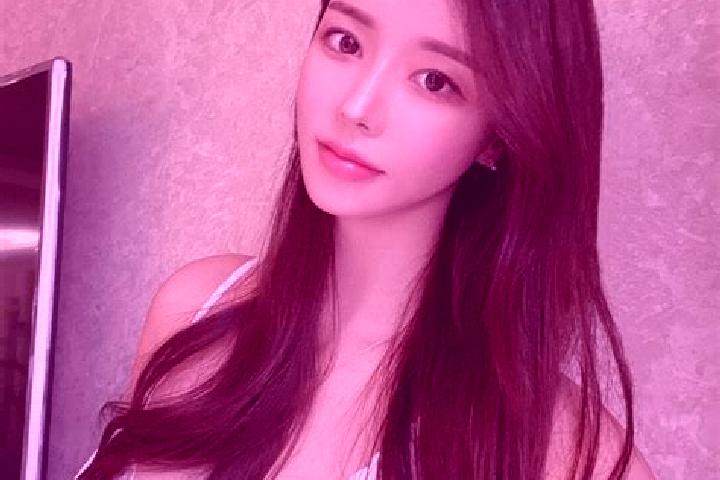 Ella, 37 — Escort in Dengdun, China