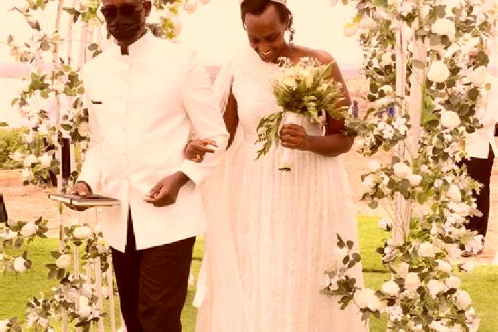 Ella, 37 — Escort in Kiruhura, Uganda