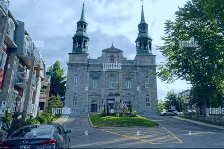 Ella, 37 — Escort in L Assomption, Canada