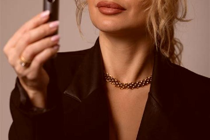Ella, 37 — Escort in Zhaludok, Belarus