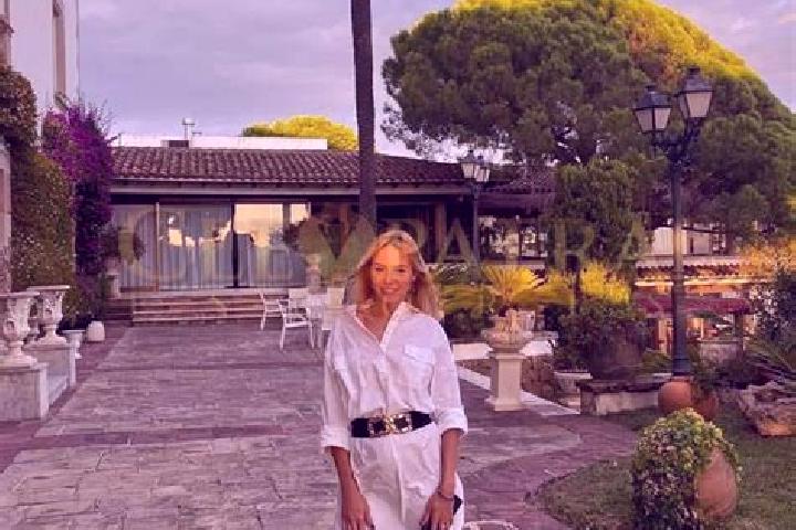 Ella, 38, a blonde grey-eyed latina companion based in Ejido Doctor Alberto Oviedo Mota (El Indiviso). Offering 69, BDSM, Tantra, Fetish, OWO. Available for ...