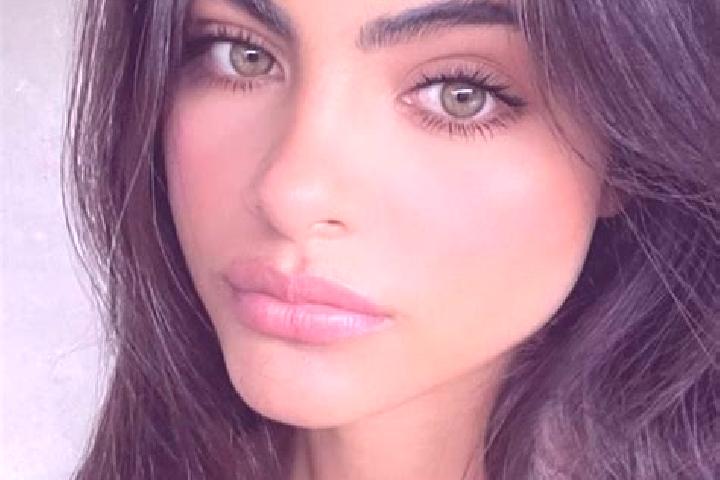 Ella, 38, a chestnut green-eyed indian companion based in Alto Jequitiba. Offering A-Level, Domination, Travel Companion, 69. Available for incall and outcal...