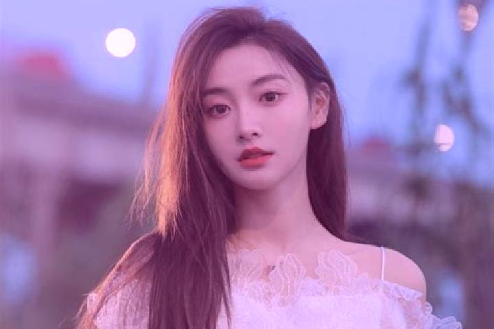 Ella, 38 — Escort in Jiayue, China