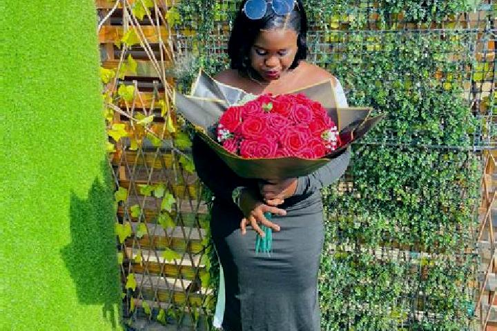Ella, 38 — Escort in Kamaqhekeza, South Africa