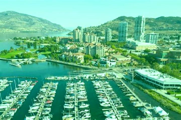 Ella, 38 — Escort in Kelowna, Canada