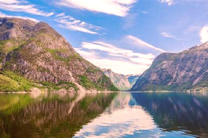 Ella, 38 — Escort in Sundvollen, Norway