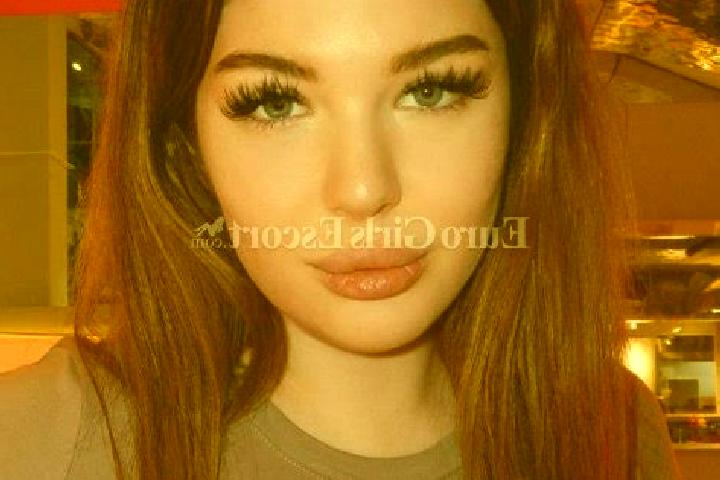 Ella, 38 — Escort in Wroclaw, Poland