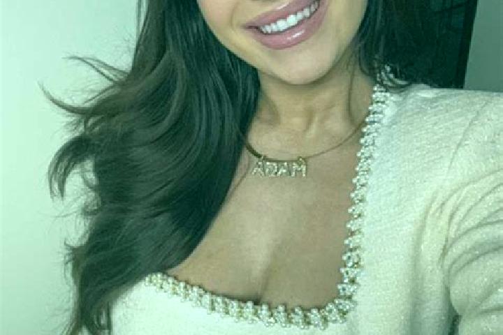 Ella, 38 — Escort in Yonge-St.Clair, Canada