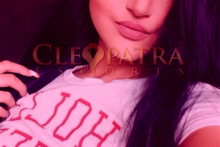 Ella, 39, a brunette dark-eyed caucasian companion based in Maracaju. Offering Striptease, Tantra, Couples, OWO, Dinner Date. Available for incall and outcal...