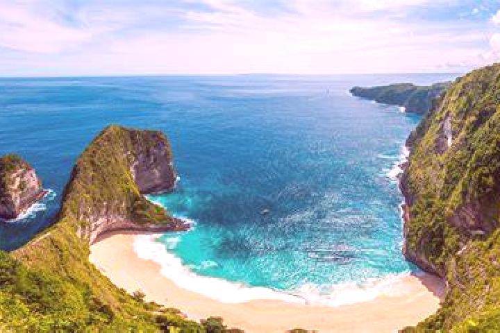 Ella, 39 — Escort in Fatufaun, Indonesia