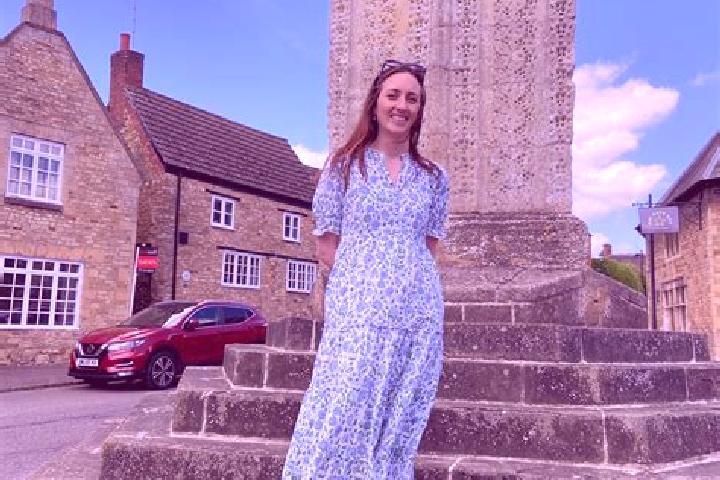 Ella, 39 — Escort in Geddington, United Kingdom