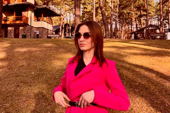 Ella, 39 — Escort in Starychi, Ukraine