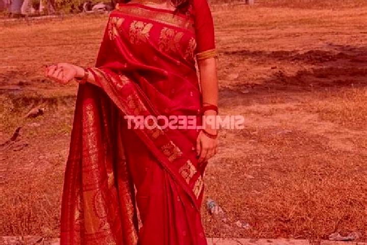 Ella, 39 — Escort in Vellore, India