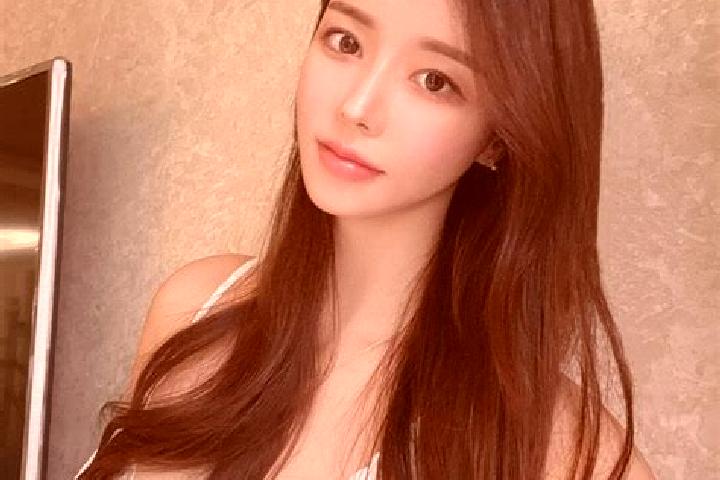 Ella, 39 — Escort in Zhangxing, China