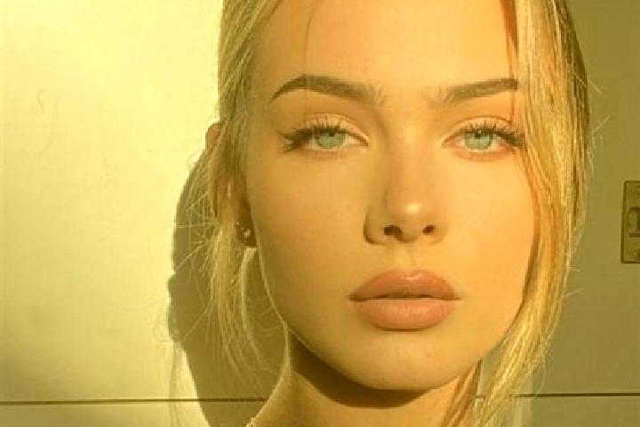 Ellie, 20, a black blue-eyed european companion based in Brightview. Offering Travel Companion, Girlfriend Experience, Deep French Kissing, Couples. Availabl...