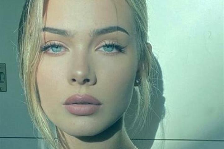 Ellie, 20, a blonde amber-eyed european companion based in Forest Lawn. Offering Party Girl, OWO, Duos, CIM, GFE. Available for incall and outcall, day and e...