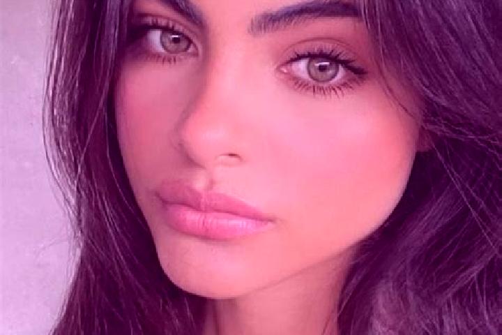 Ellie, 20, a brunette dark-eyed caucasian companion based in Pueblos de la Barranca (El Maestranzo). Offering CIM, OWO, Domination. Available for incall and ...