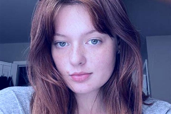 Ellie, 20, a red brown-eyed indian companion based in Blantyre. Offering CIM, A-Level, Girlfriend Experience, Deep French Kissing. Available for incall and o...