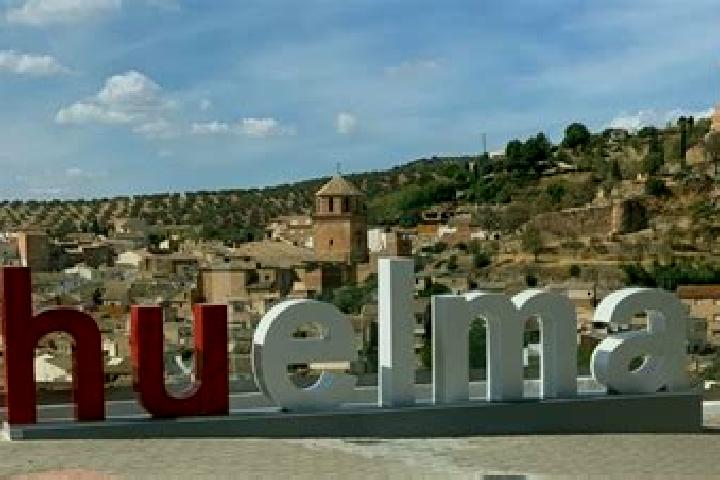 Ellie, 20 — Escort in Huelma, Spain