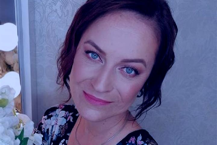 Ellie, 20 — Escort in Hulin, Czech Republic
