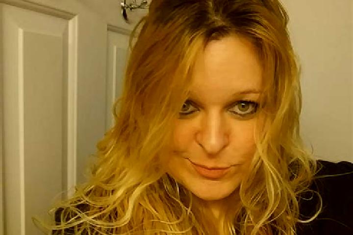 Ellie, 20 — Escort in Lancaster, Canada
