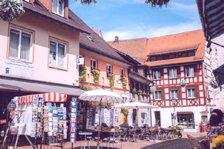 Ellie, 20 — Escort in Markdorf, Germany