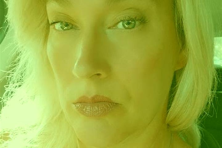 Ellie, 20 — Escort in Norris City, United States