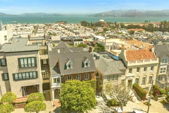 Ellie, 20 — Escort in Pacific Heights, Canada