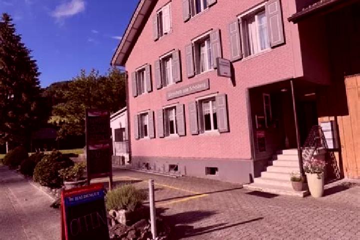 Ellie, 20 — Escort in Seuzach Dorf / Hochgruet-Scheidweg, Switzerland