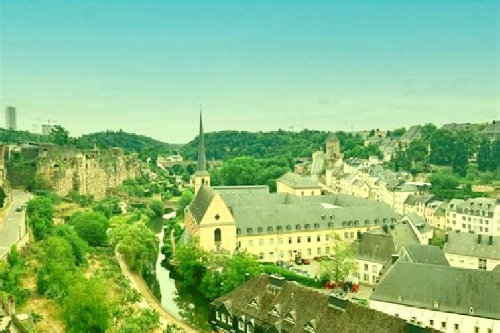 Ellie, 20 — Escort in Steinheim, Luxembourg