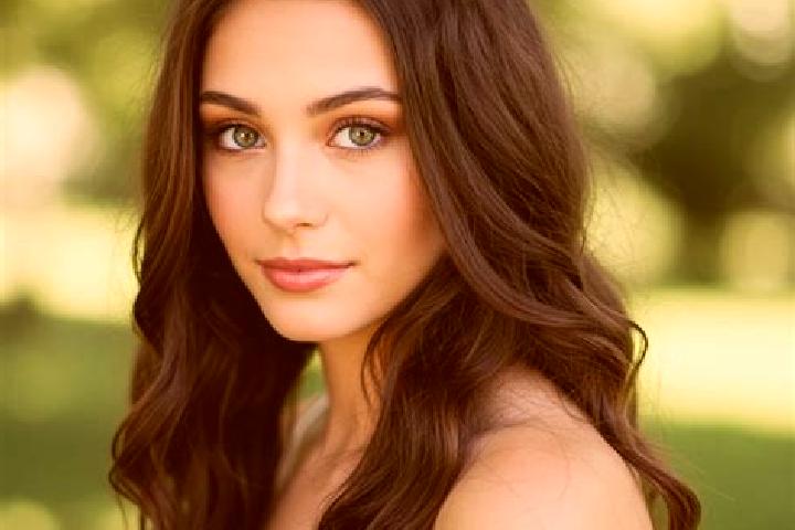 Ellie, 21, a black hazel-eyed mixed companion based in Chita. Offering Striptease, Prostate Massage, Party Girl, GFE. Available for incall and outcall, day a...