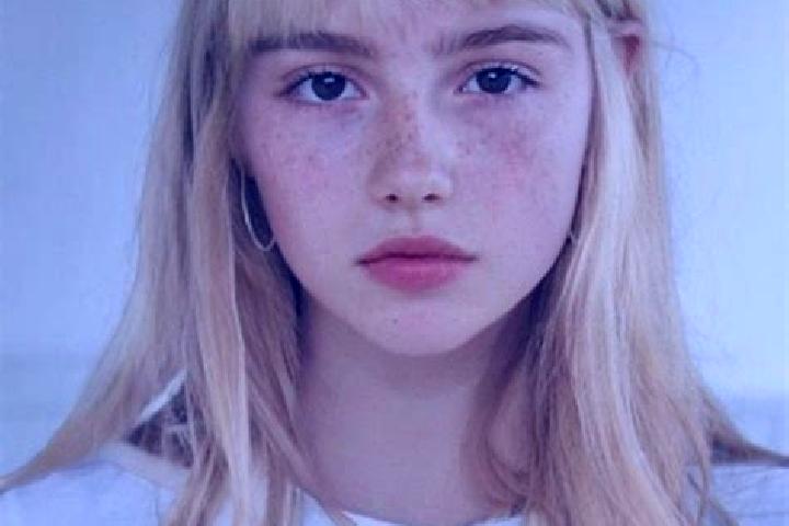 Ellie, 21, a blonde brown-eyed indian companion based in London. Offering Roleplay, BDSM, Girlfriend Experience. Available for incall and outcall, overnight ...