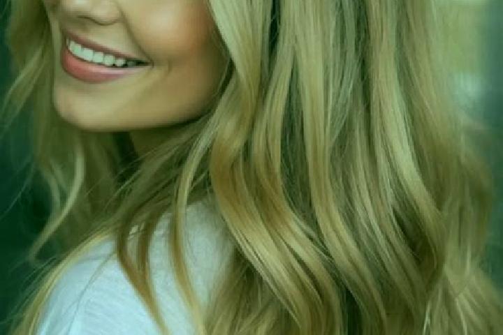 Ellie, 21, a blonde hazel-eyed european companion based in Tanagara. Offering CIM, GFE, Travel Companion, 69. Available for incall and outcall, overnight boo...