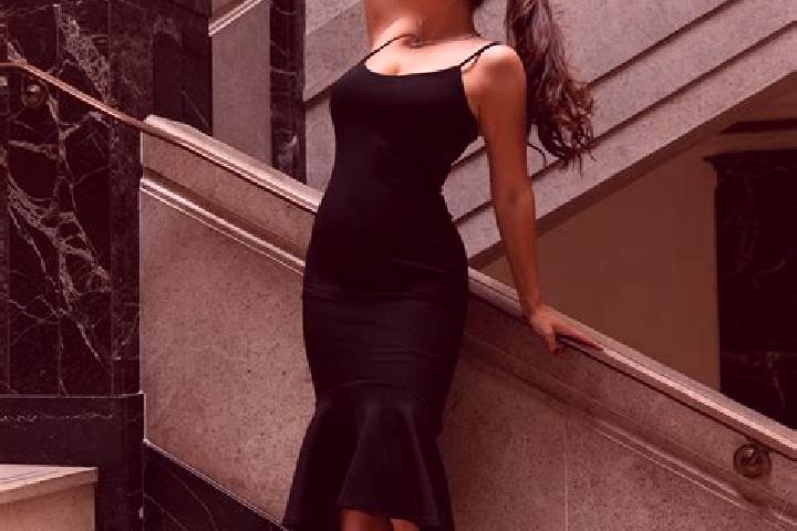 Ellie, 21, a dark blonde dark-eyed latina companion based in Lidlington. Offering A-Level, GFE, BDSM. Available for incall and outcall, day and evening dates.