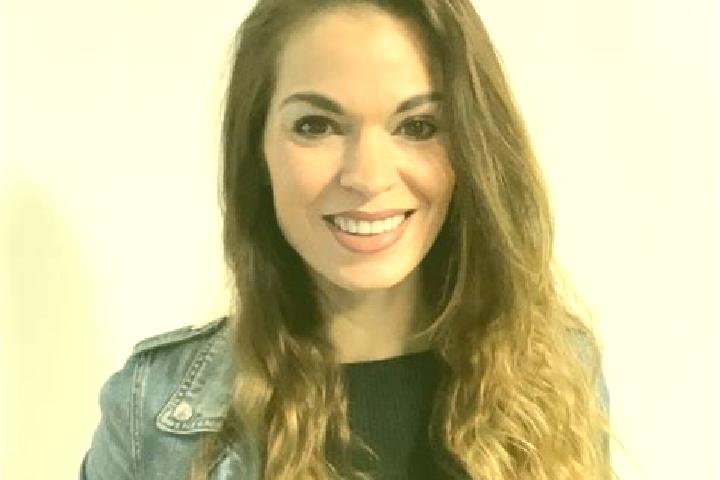 Ellie, 21 — Escort in Clouange, France