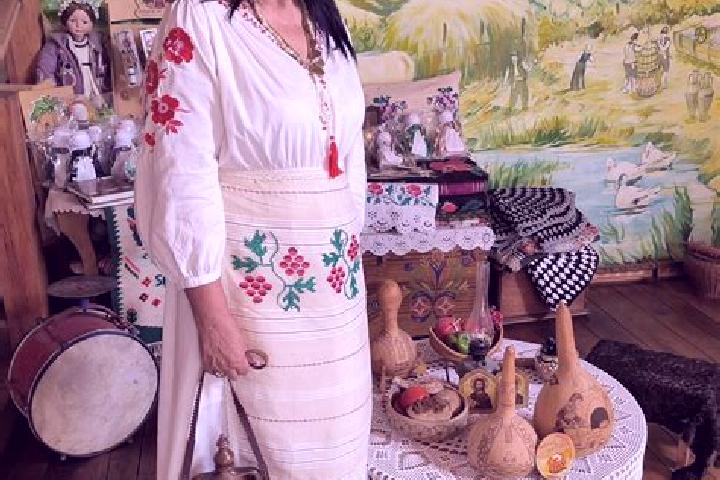 Ellie, 21 — Escort in Congaz, Moldova