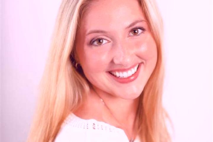 Ellie, 21 — Escort in James Island, United States
