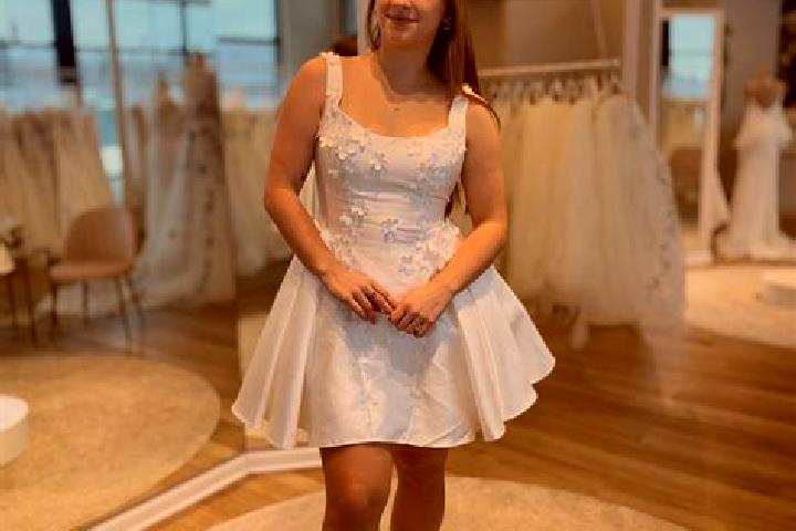 Ellie, 21 — Escort in Kurakhivka, Ukraine